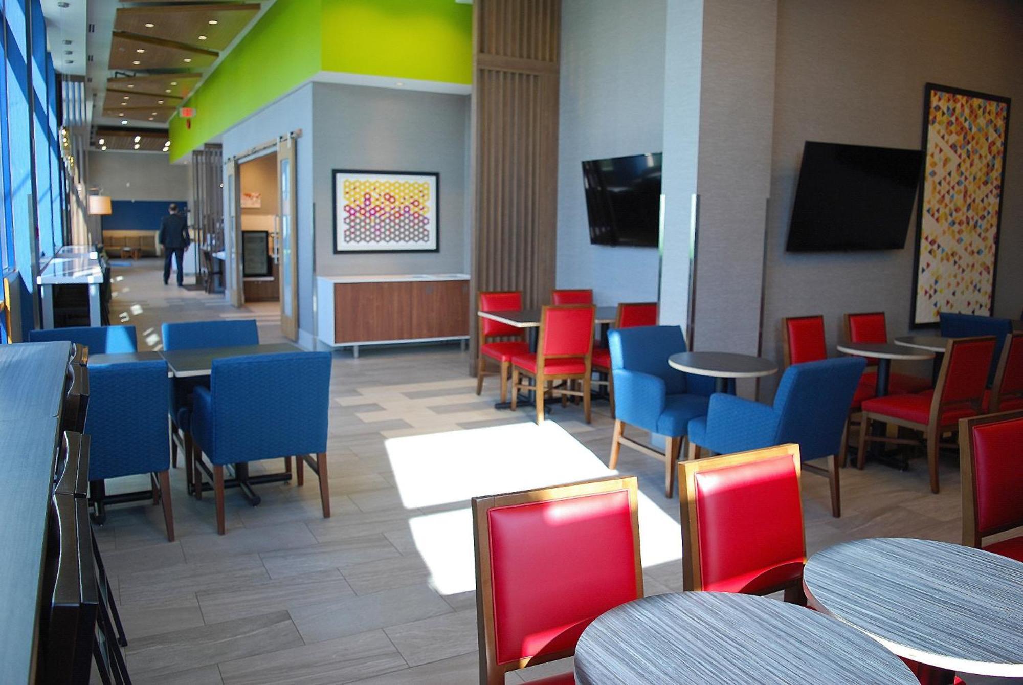 Hotel Express Vancouver Airport-richmond By Ihg Richmond