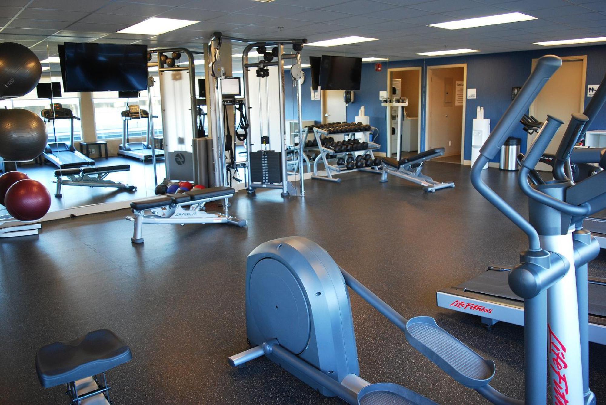 Hotel Express Vancouver Airport-richmond By Ihg